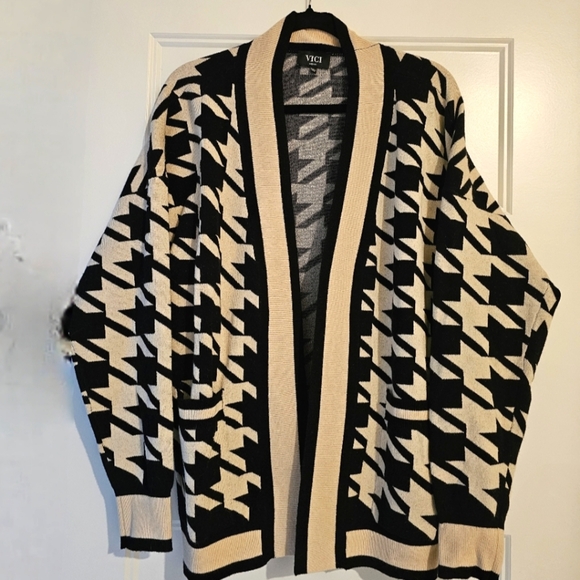 Vici Women's Houndstooth Cardigan Sz medium - Picture 5 of 6